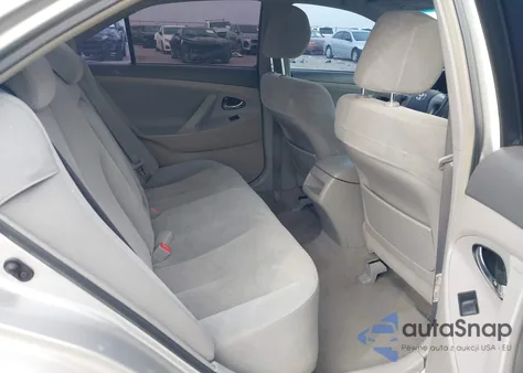 2009 Toyota Camry Le z USA, uszkodzony, nr VIN 4T4BE46KX9R103329